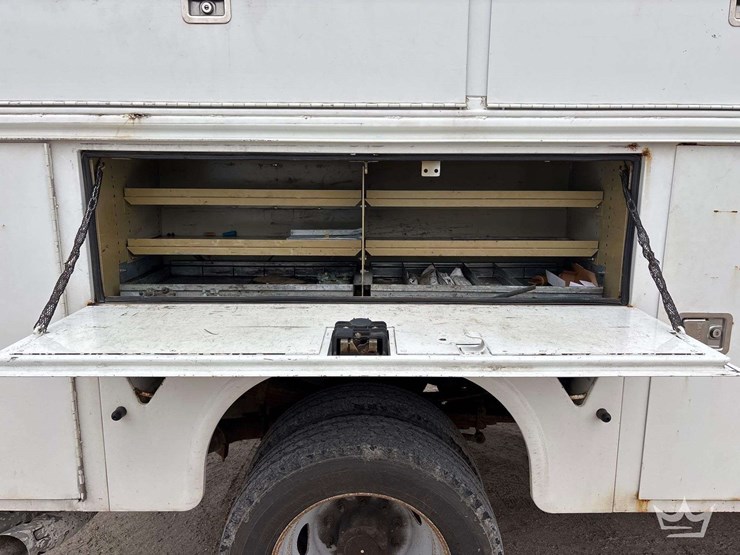 2012-ford-f550-image-29