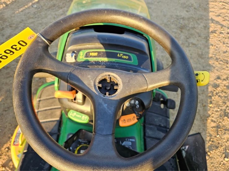 john-deere-lt150-image-22