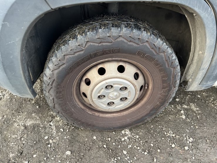 2015-ram-promaster-2500-image-10