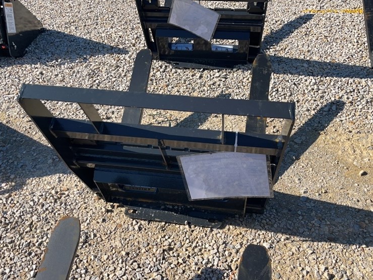 wolverine-mini-skid-steer-forks-image-2