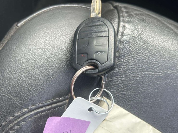 2015-ford-explorer-image-25