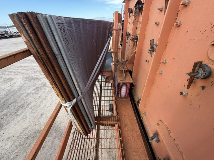 #1930-•-diester-6x24-screener-image-55