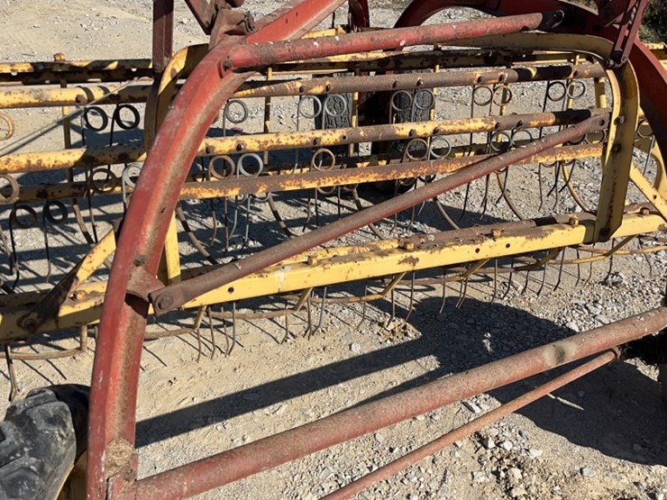 new-holland-256-image-7