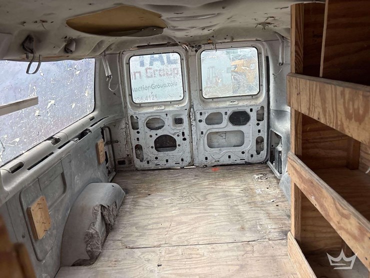 2009-ford-cargo-image-21