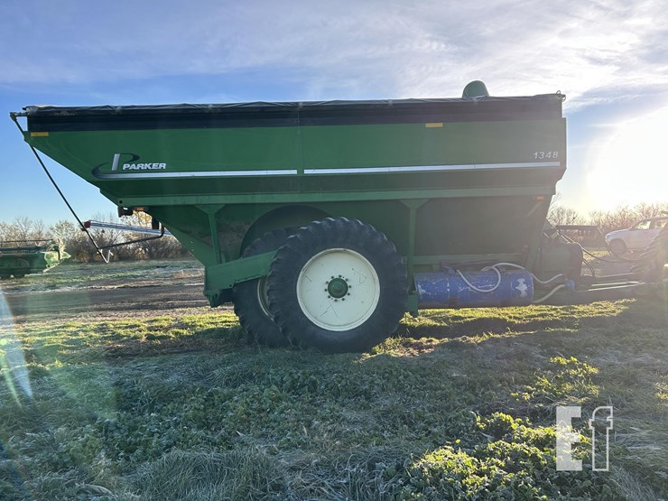 2010-parker-1348-image-9