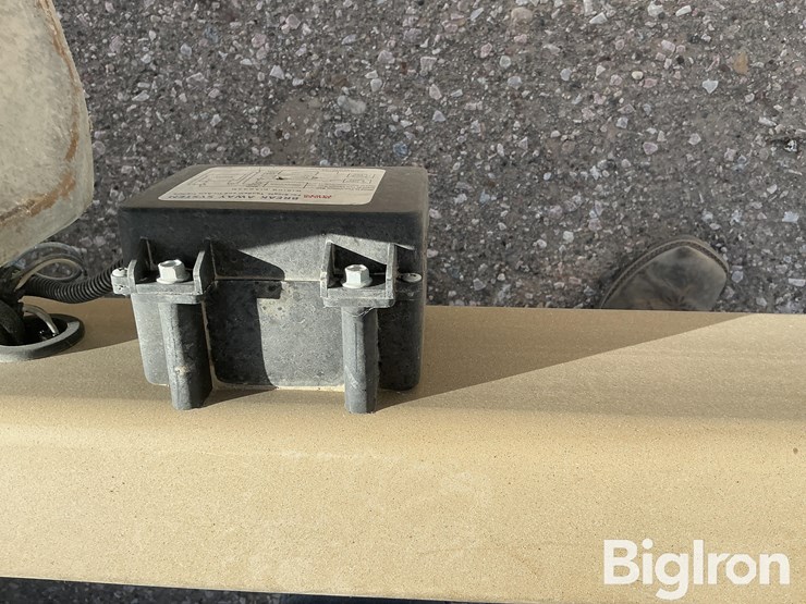 unverferth-seed-pro-410-4-box-seed-tender-image-14