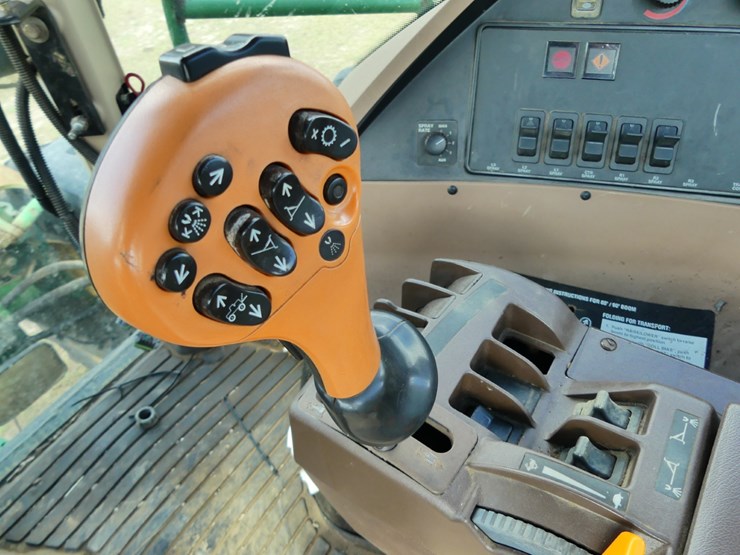 2004-john-deere-4720-image-17