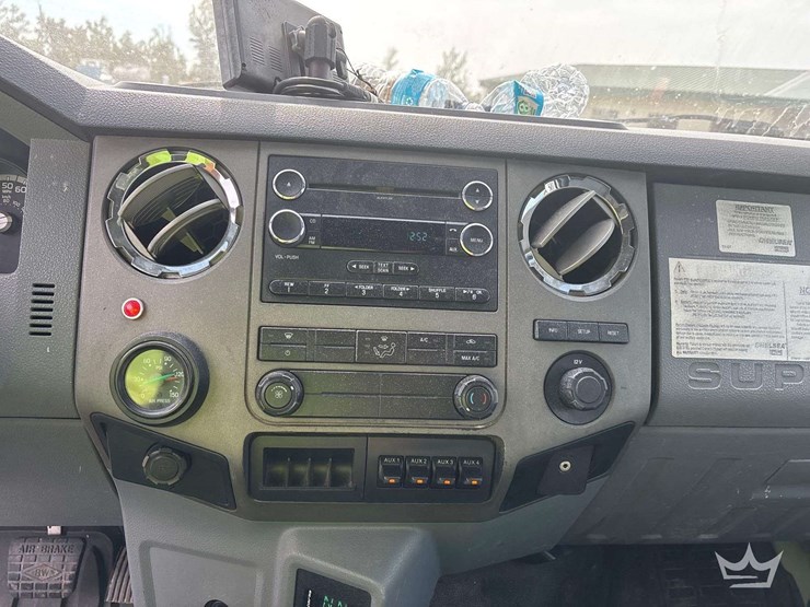 2012-ford-f750-image-11