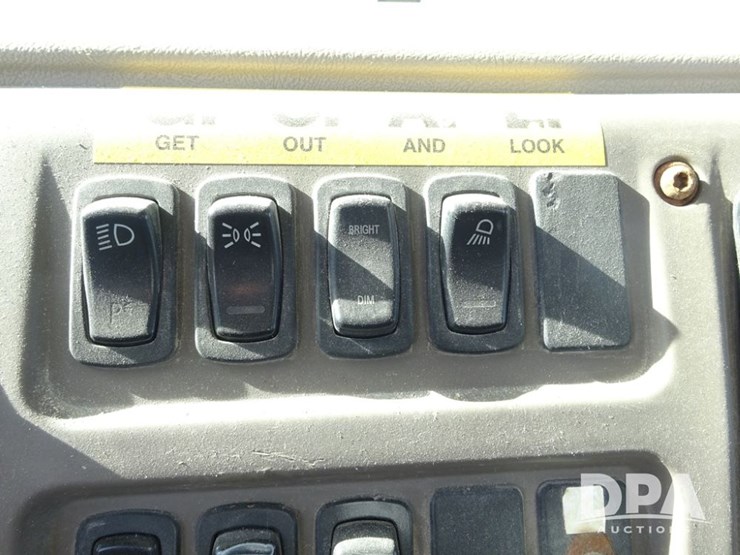 2004-mack-vision-dry-tender-truck-(pz14165,-unit-17539)-image-109