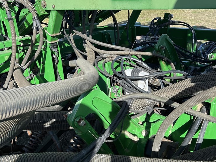 john-deere-1890-image-67