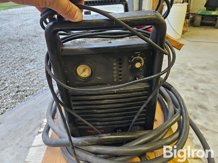 hypertherm-plasma-cutting-system-image-9