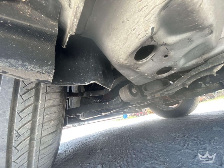 2013-chevrolet-equinox-image-19