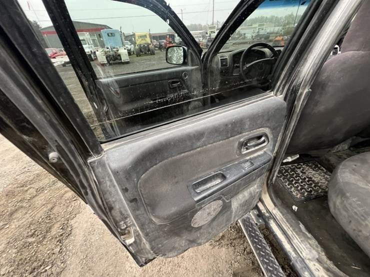 2012-chevrolet-colorado-lt-image-27