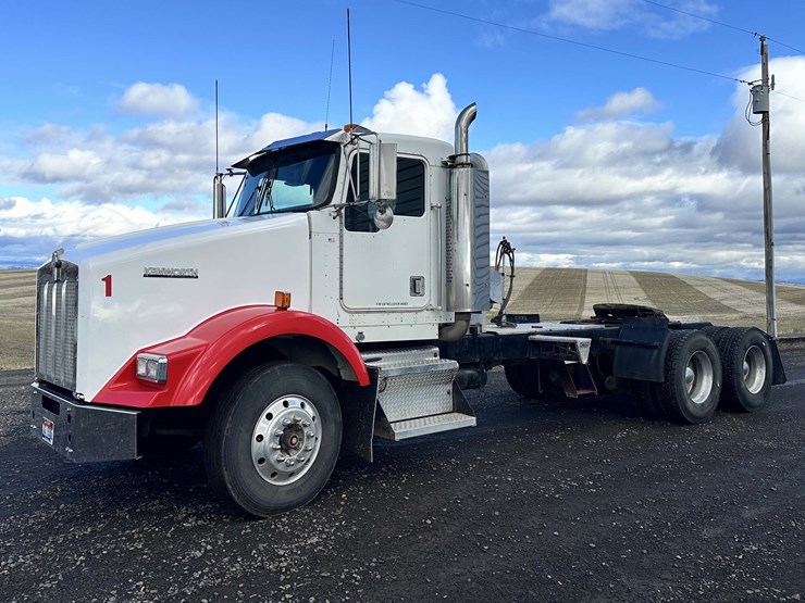 2000-kenworth-t800-image-1
