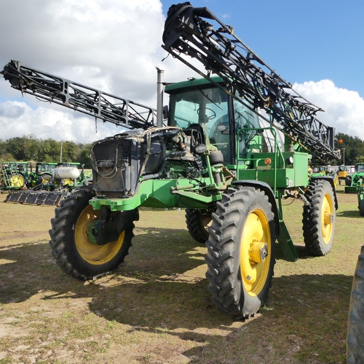 2004 JOHN DEERE 4720