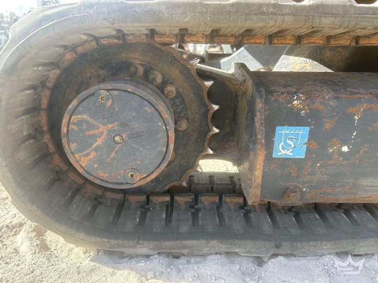 2018-deere-30g-image-23