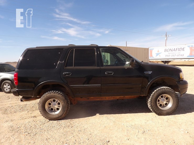 2002-ford-expedition-image-6