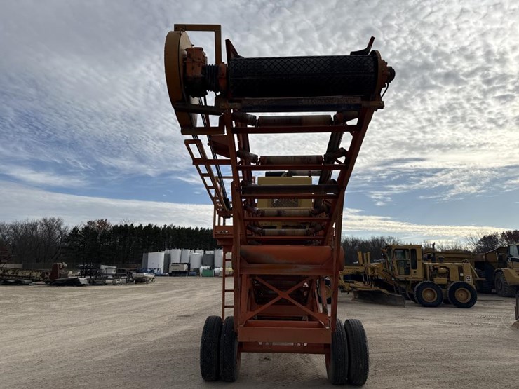 john-deere-8-image-4