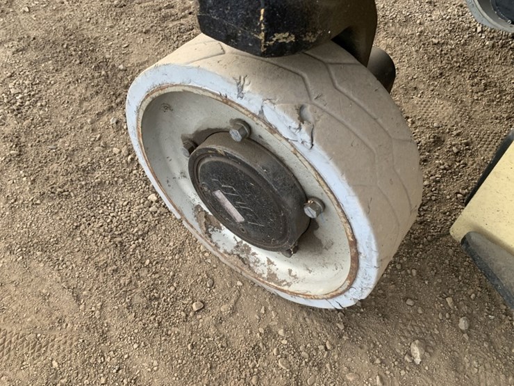 2018-jlg-3246es-image-6