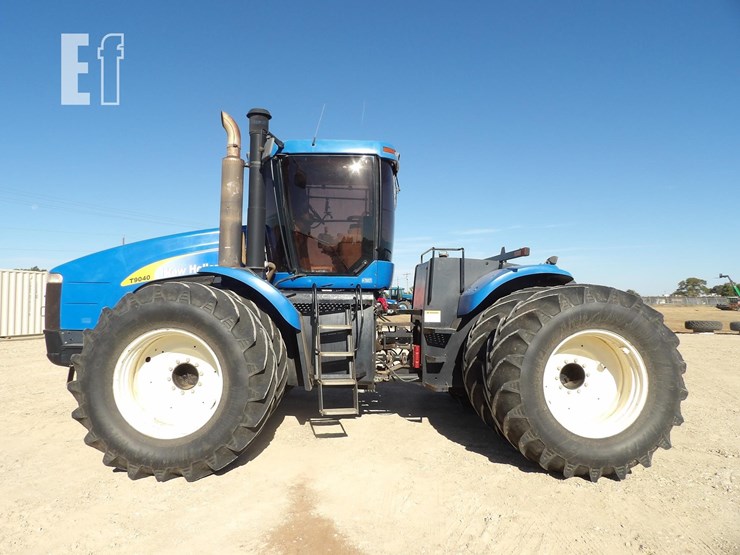 new-holland-t9040-image-2