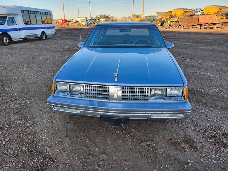 1985-oldsmobile-ninety-eight-regency-image-47
