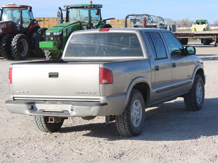 2004-chevrolet-s10-image-6