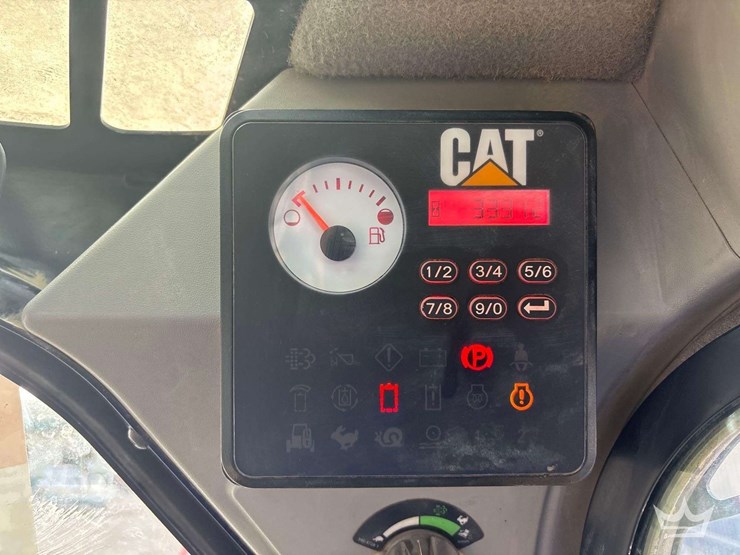 2018-caterpillar-287d-image-13