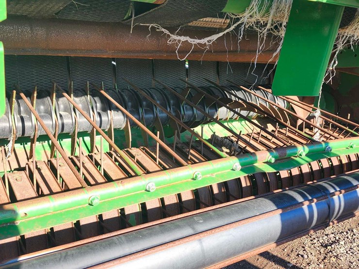 2023-john-deere-560m-image-14