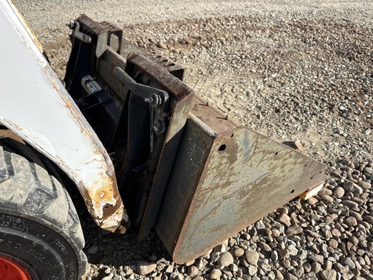 2015-bobcat-s70-image-12