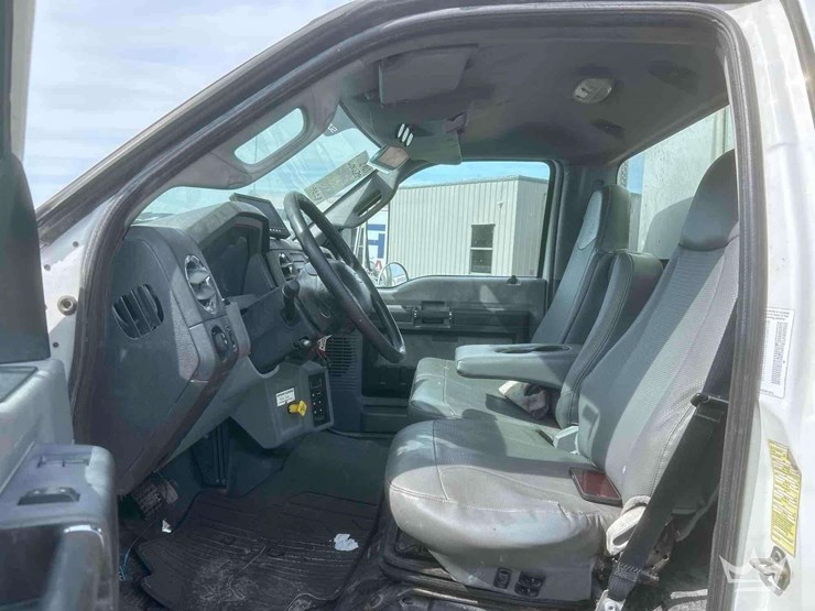 2013-ford-f750-image-7