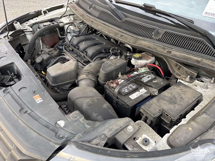 2018-ford-explorer-image-9