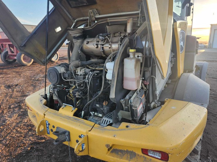 john-deere-324-image-28