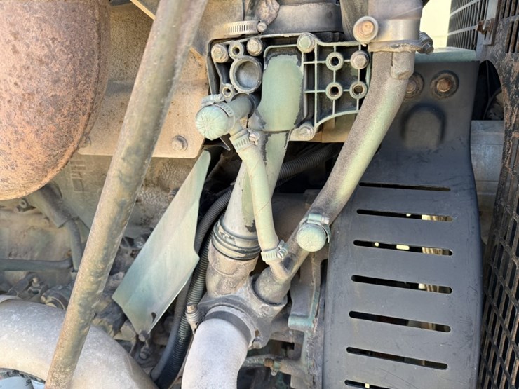 #1915-•-volvo-penta-twin-disc-pto-generator-image-15