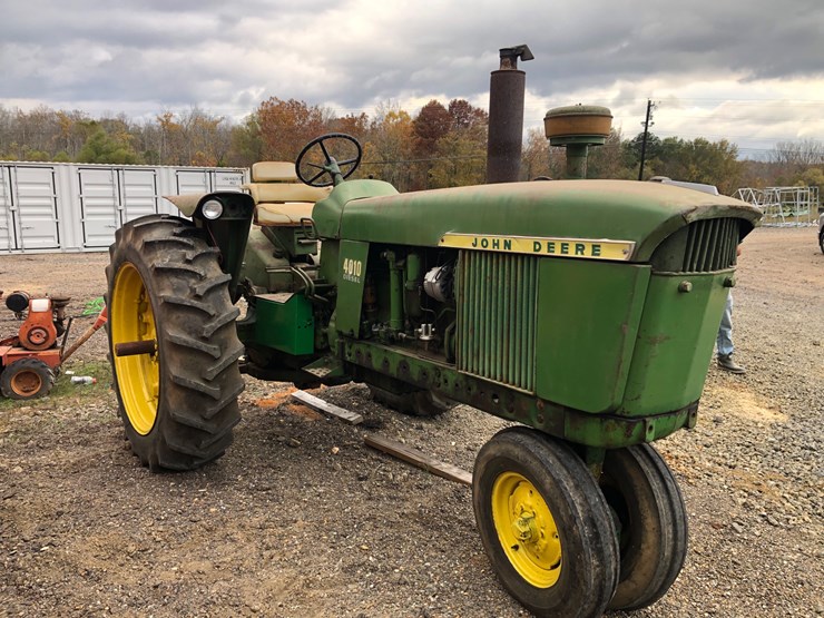 john-deere-4010-image-2