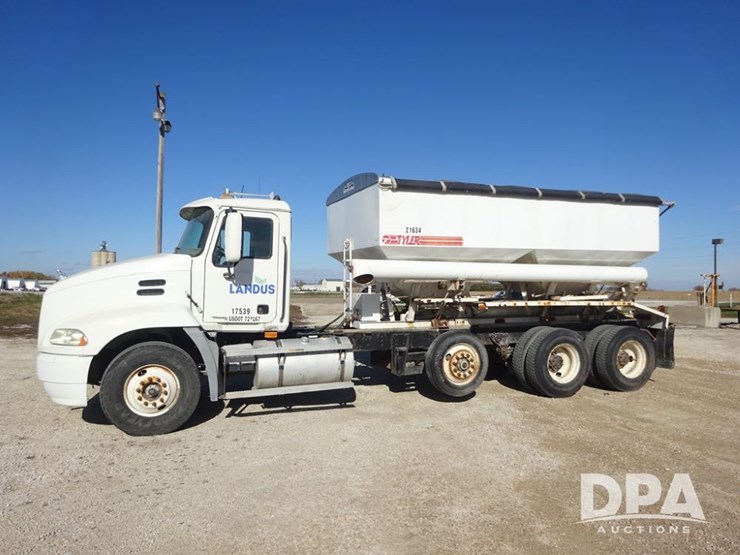 2004-mack-vision-dry-tender-truck-(pz14165,-unit-17539)-image-41