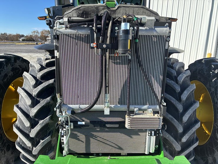 2024-john-deere-8r-410-image-41