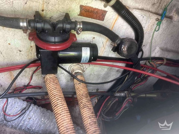 1992-byq-boat-and-trailer-image-27