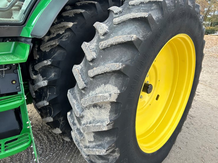 2014-john-deere-8270r-image-54