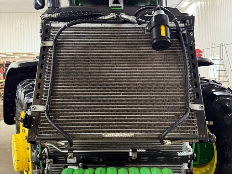 2016-john-deere-8245r-image-13