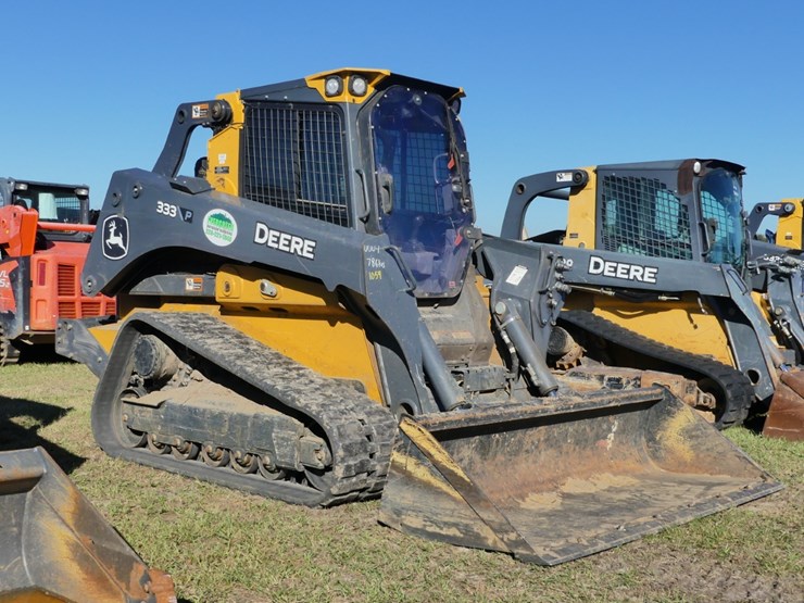 2024-deere-333d-image-1