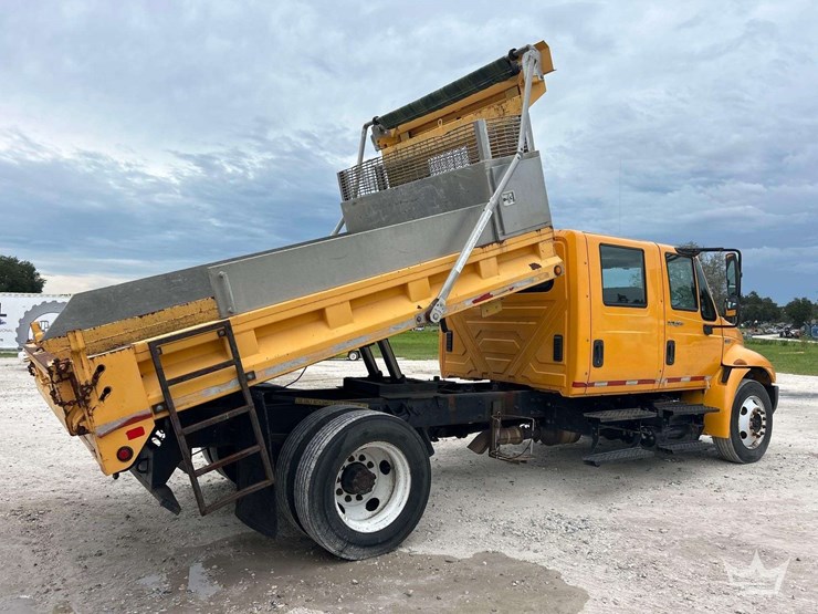 2013-international-durastar-4300-image-3