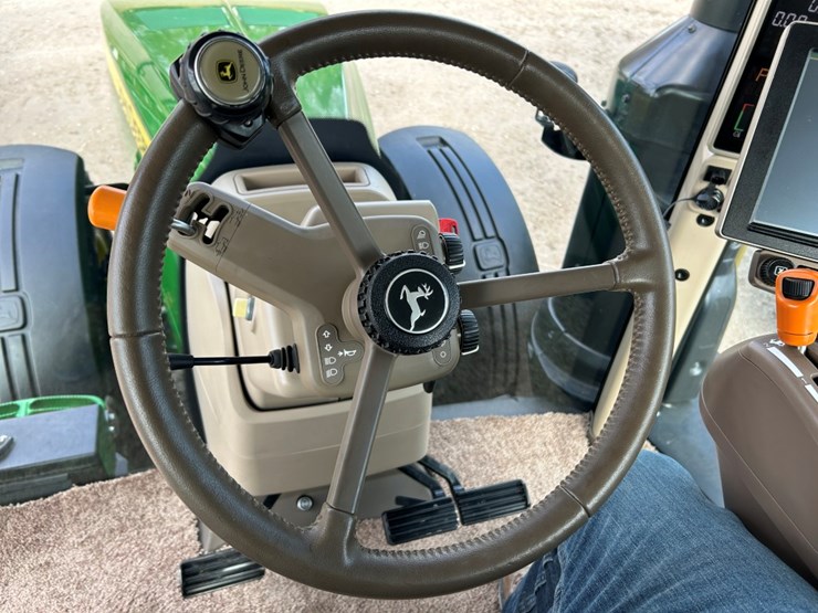 2014-john-deere-8270r-image-47