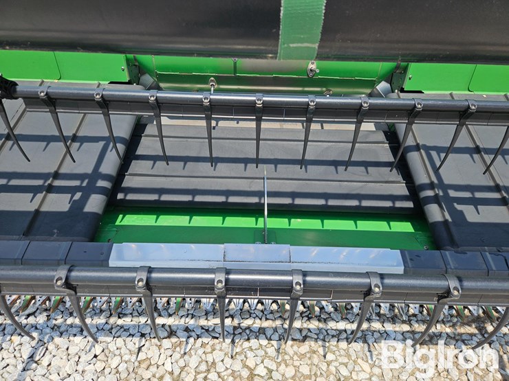 2013-john-deere-635fd-image-12