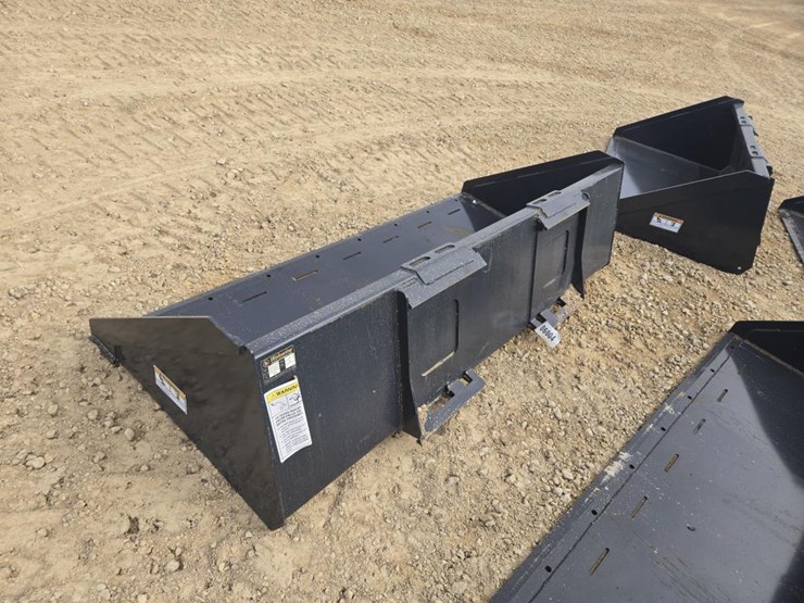 #6004-•-new-wolverine-track-duty-84"-bucket-lpb-11-84w-image-1