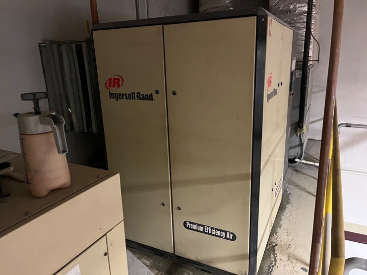 #16033-•-ingersoll--rand-compressor-image-1