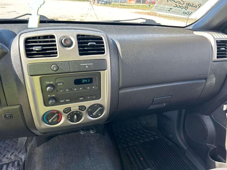 2012-chevrolet-colorado-image-18