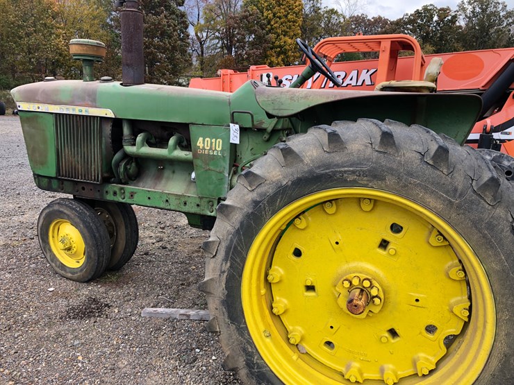 john-deere-4010-image-7