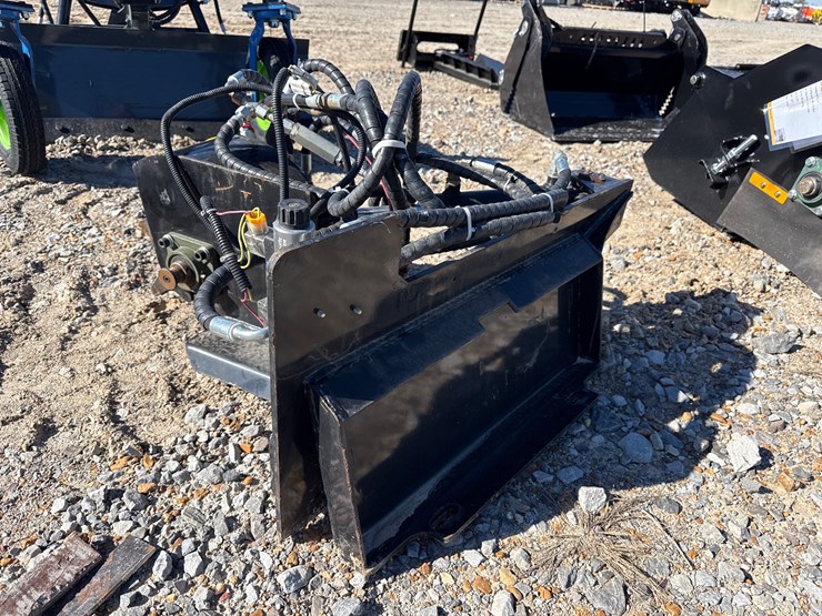 #5312-•-iranch-irlsg-mini-skid-steer-stump-grinder-image-4