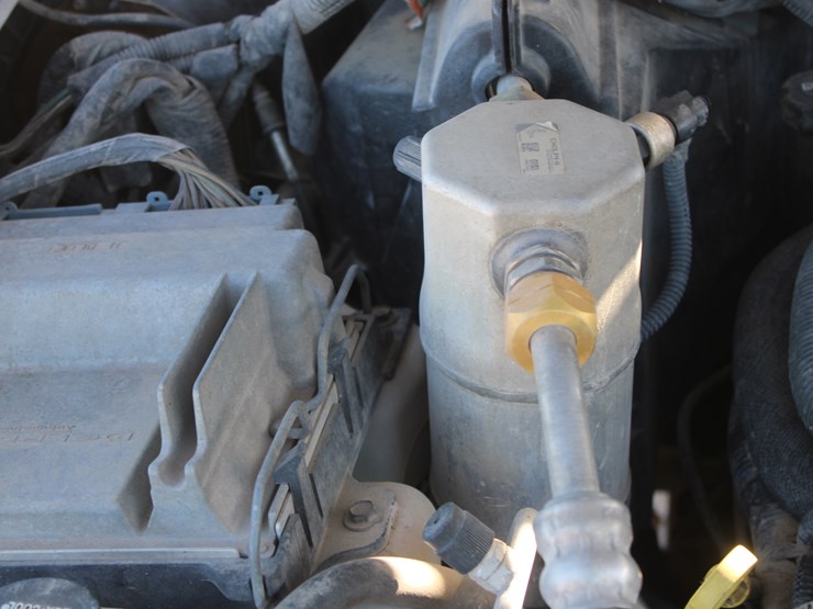 2004-chevrolet-s10-image-19