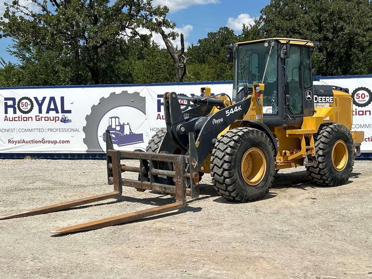 2015-deere-544k-image-1